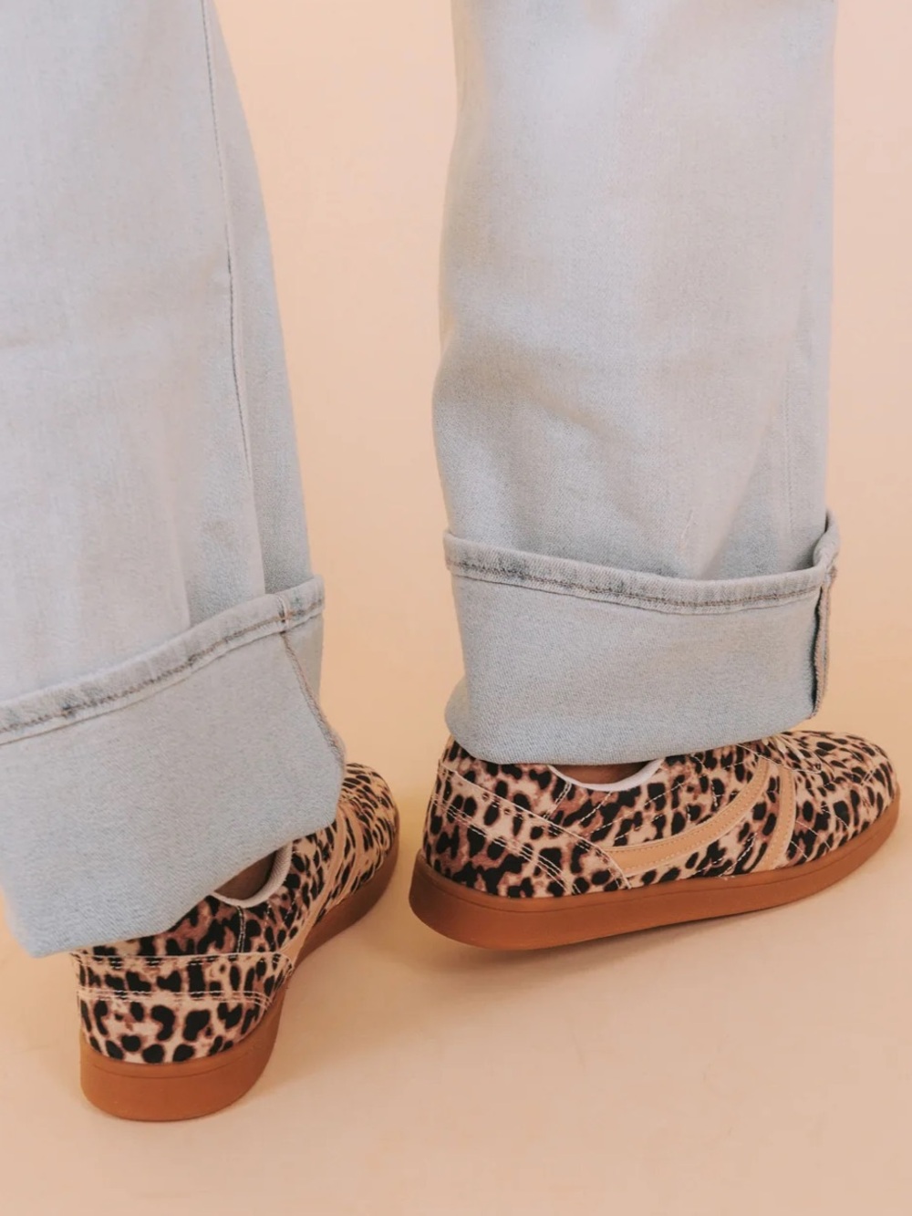 Steve Madden Madrid Sneaker Shoes in Bone Leopard Print 8.5 M New in Box NWT - Picture 3 of 7